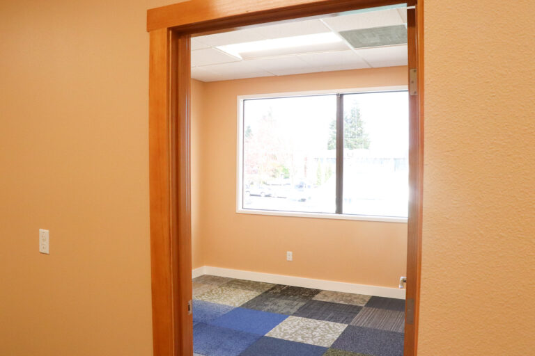 Commercial Building-1002 Web