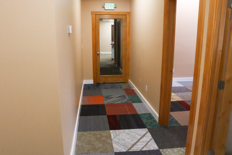 Commercial Building-1005 Web