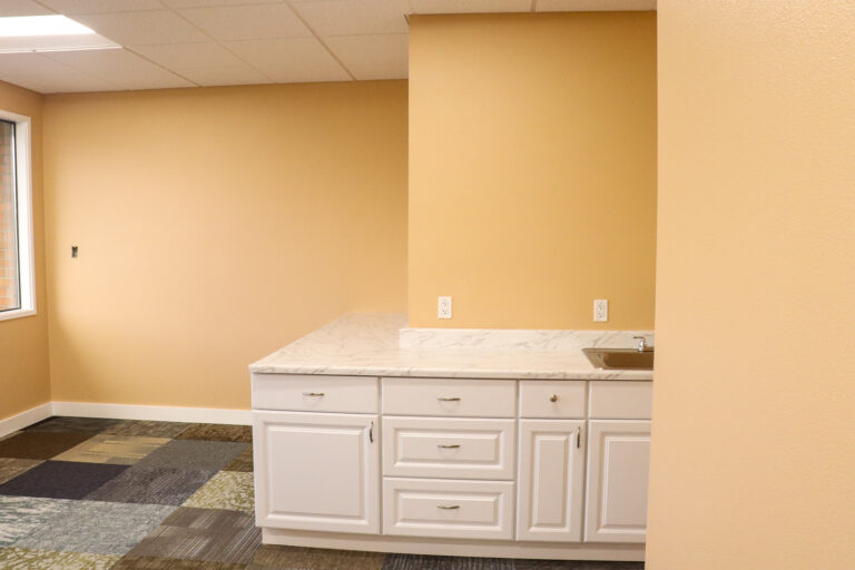 Commercial Building-1008 Web