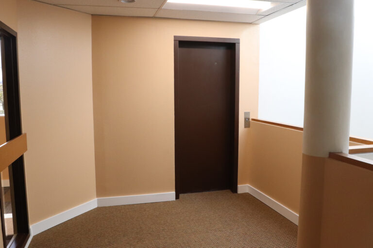 Commercial Building-1025 Web