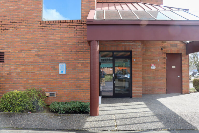 Commercial Building-1028 Web