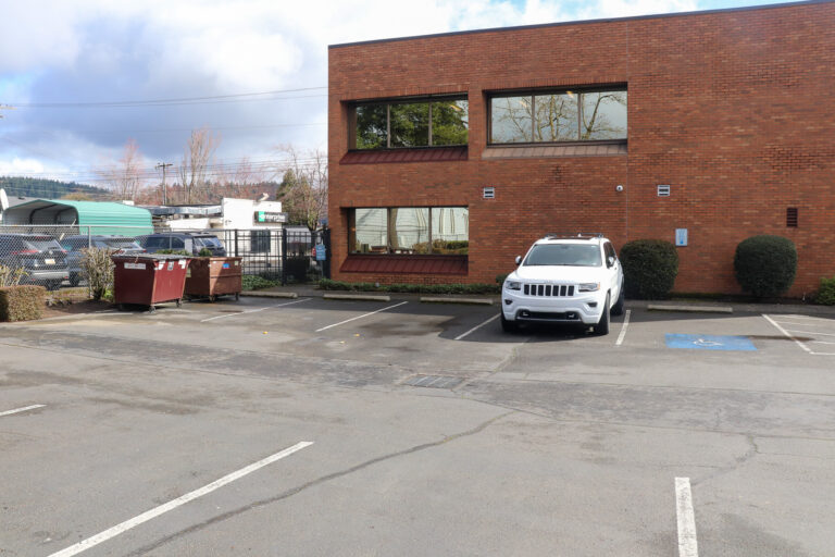 Commercial Building-1029 Web